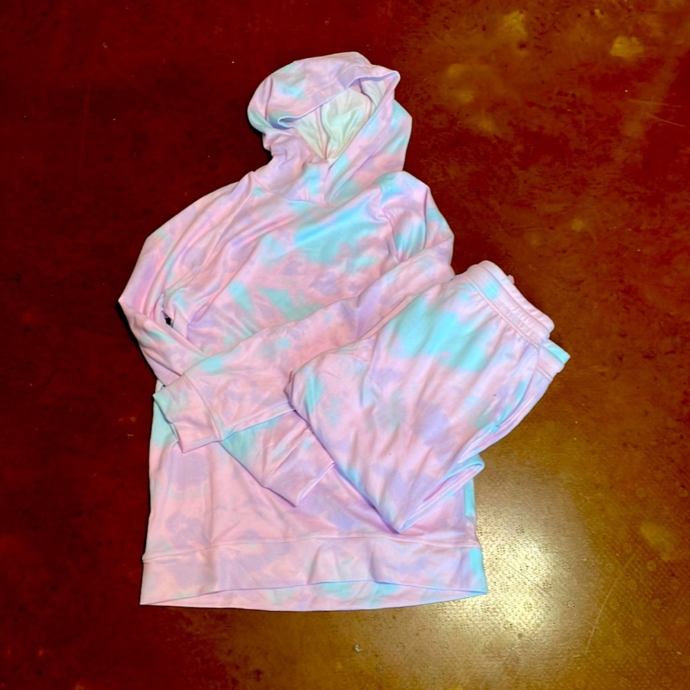 Kids tie-dye sweat set